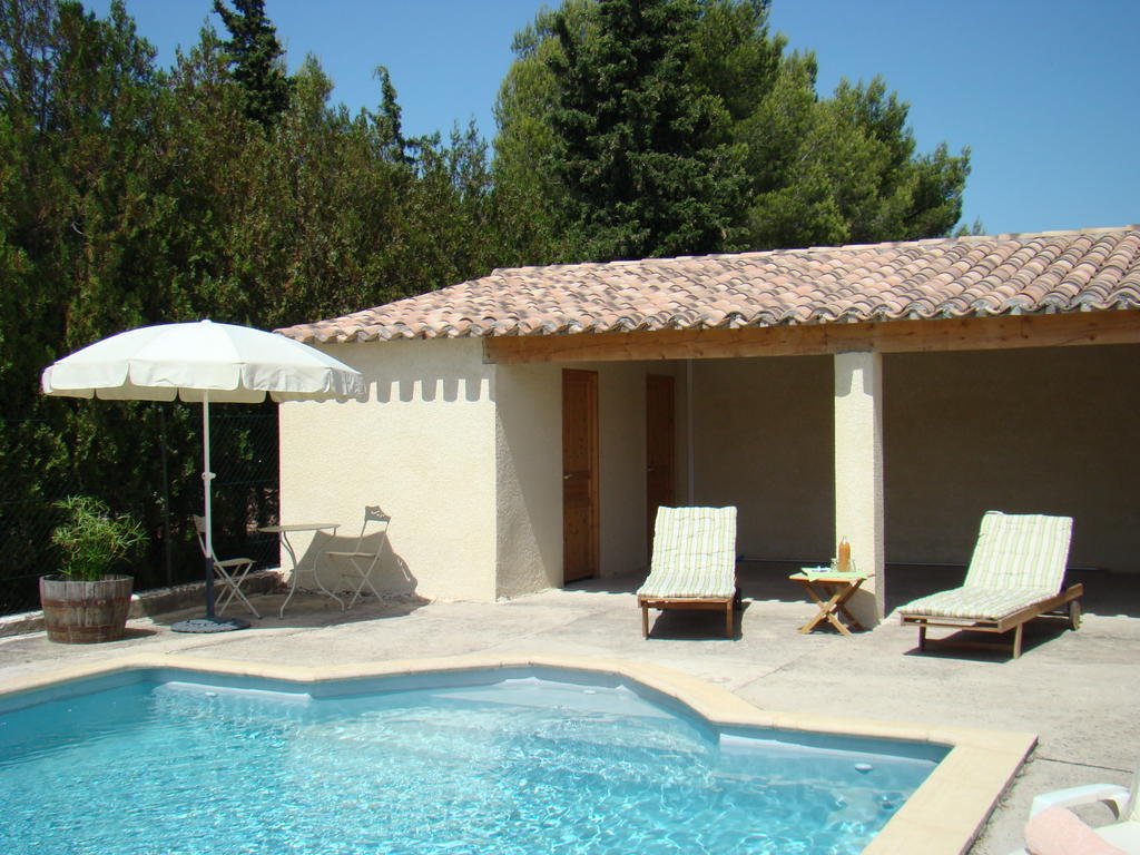 B&B L'Oustalet De Sylvie Villeneuve-lès-Avignon Exterior photo